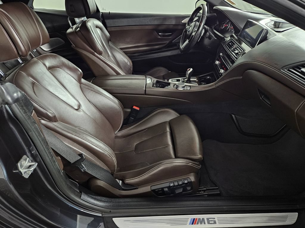 Used 2017 BMW M6 Convertible RWD image 30