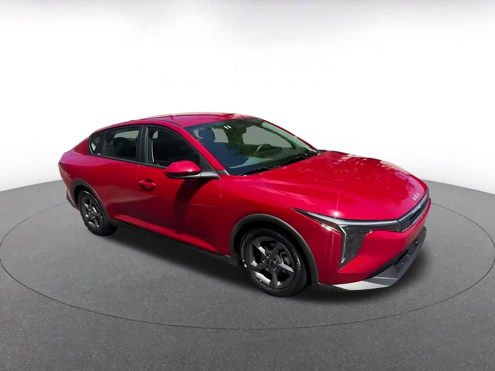 Used 2025 Kia K4 FWD image 2
