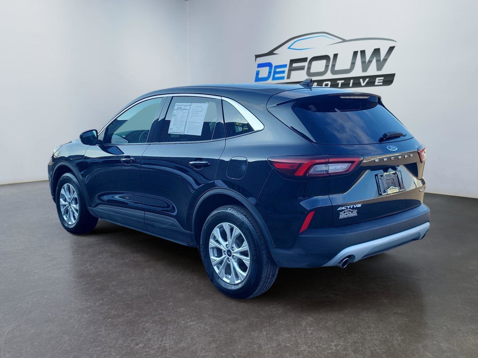 Used 2023 Ford Escape Active image 5