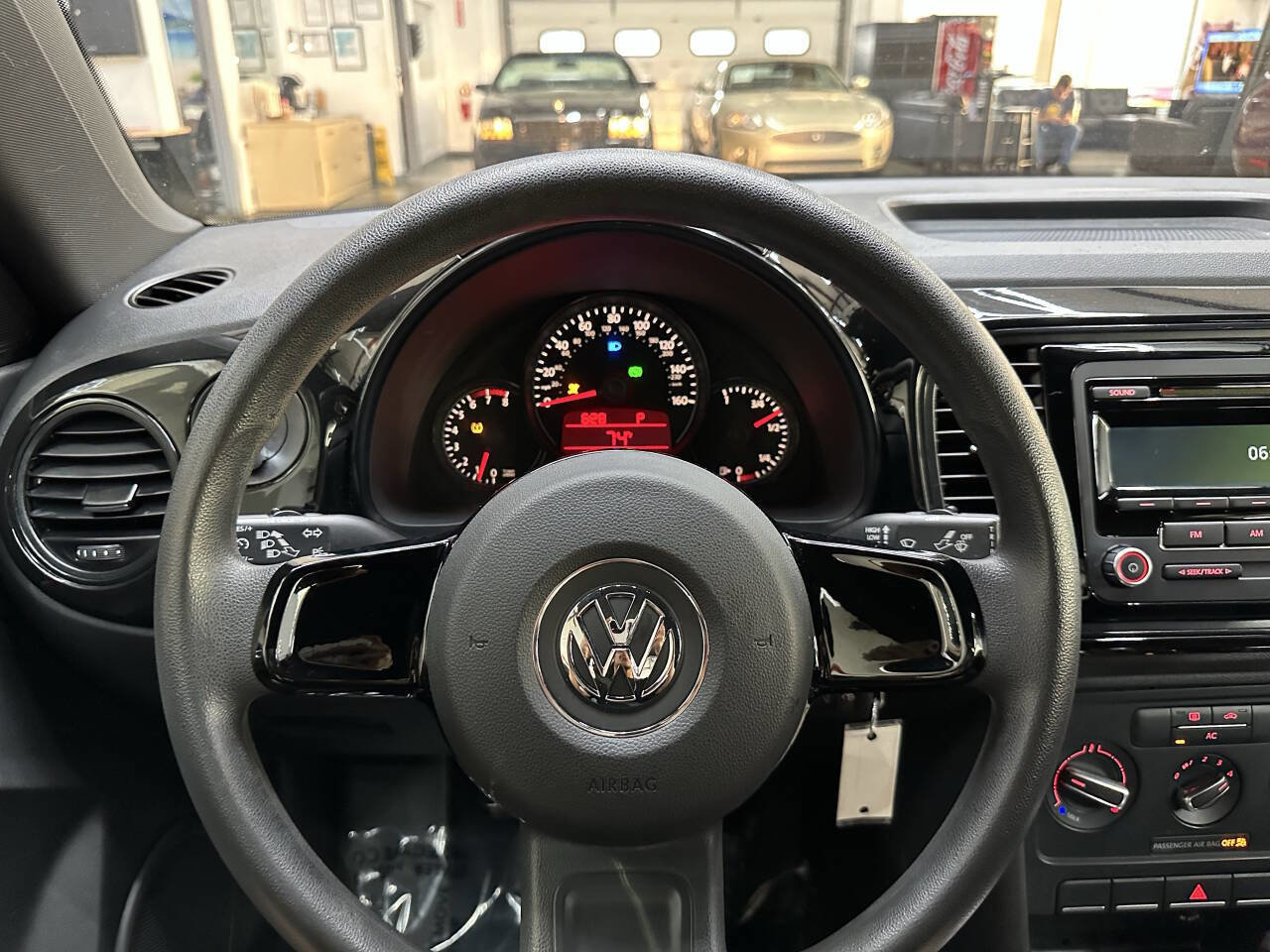 Used 2012 Volkswagen Beetle 2.5 image 18