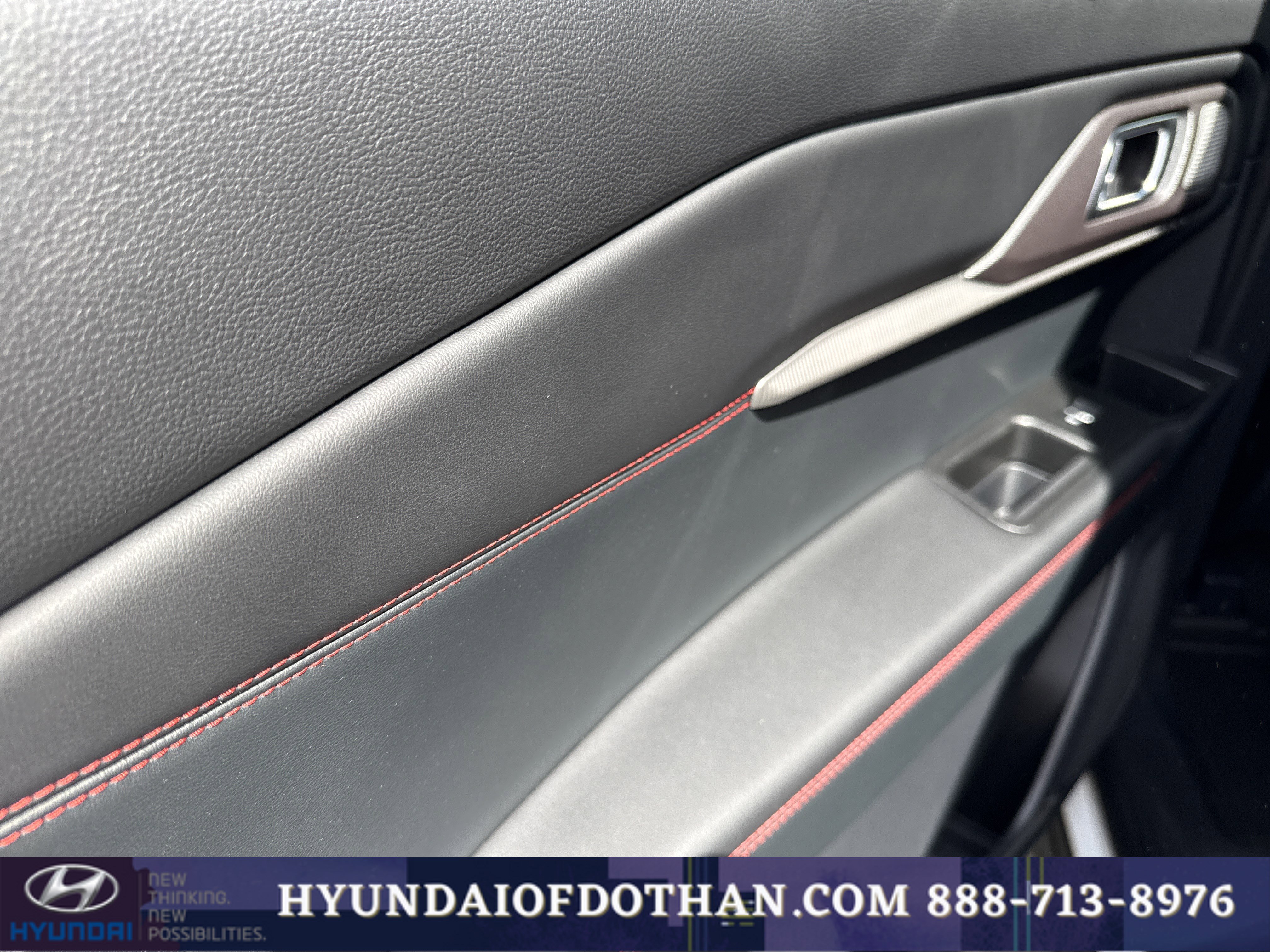 Used 2025 Ford Explorer ST image 16