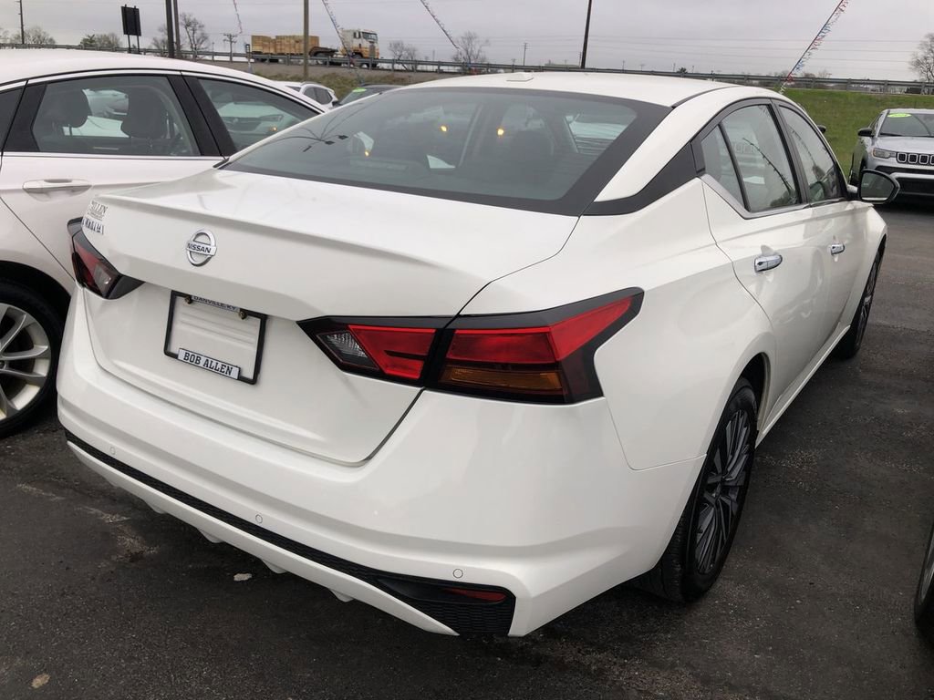 Used 2025 Nissan Altima 2.5 SV AWD/4WD image 5