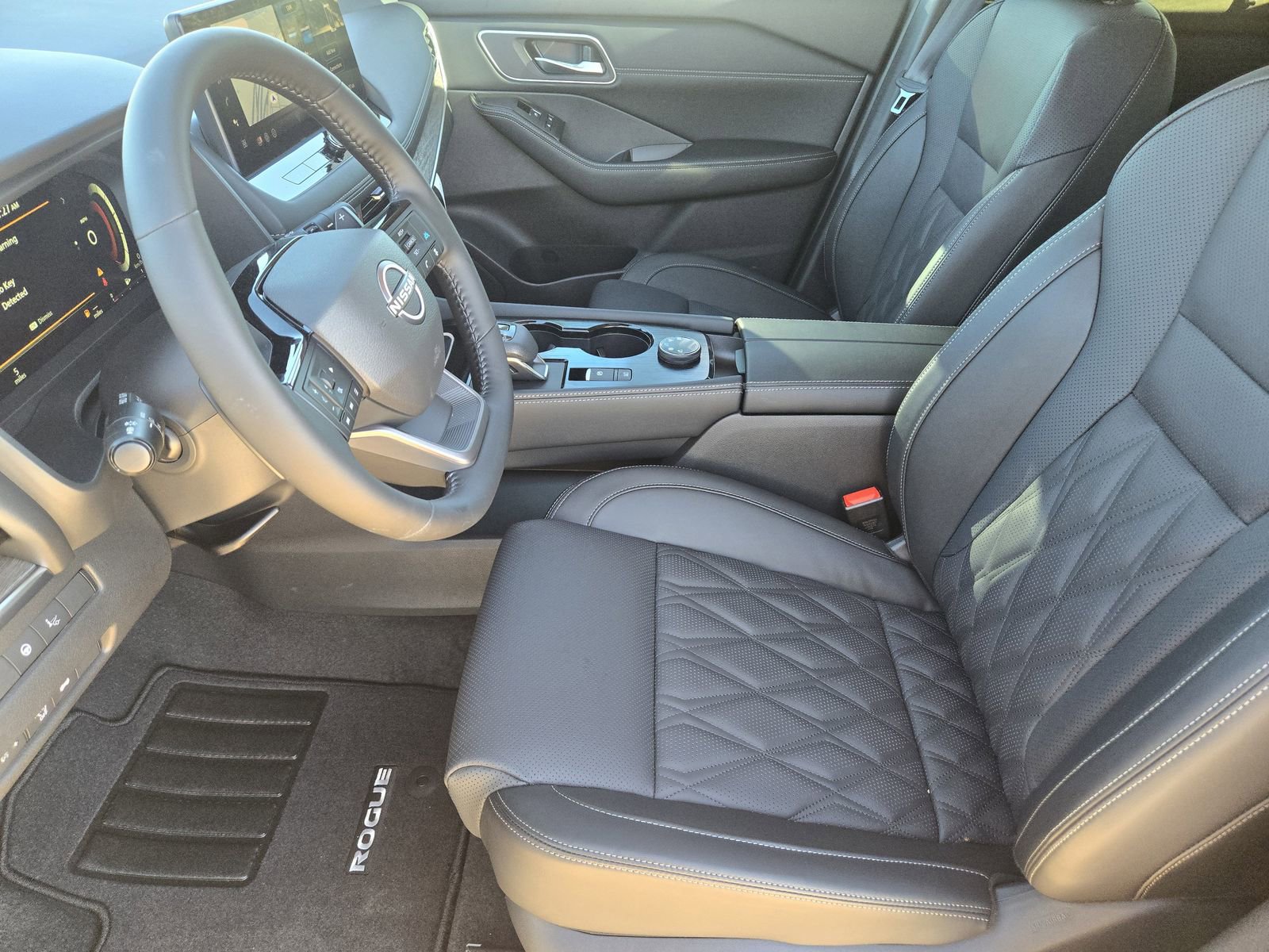 New 2026 Nissan Rogue Platinum image 12