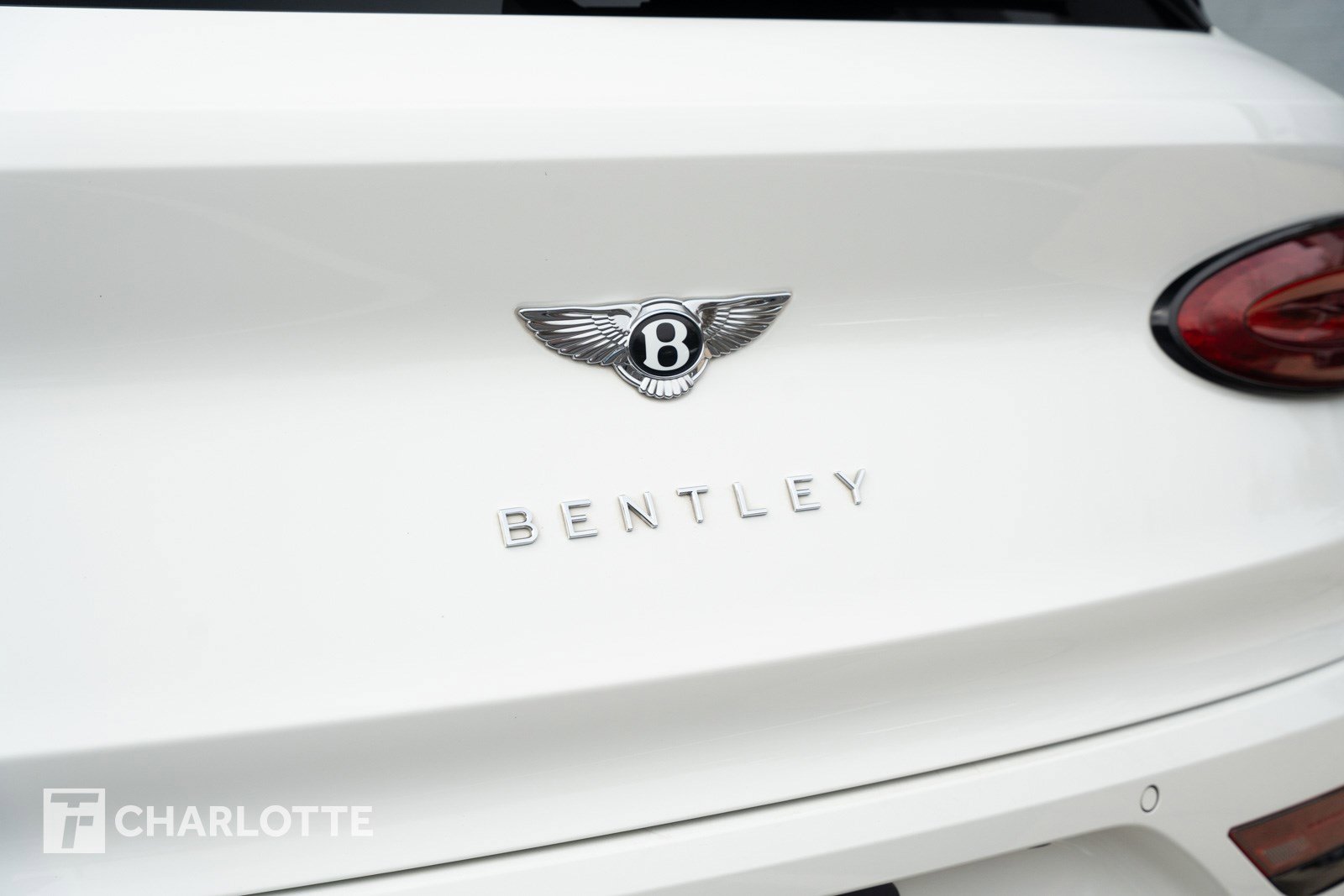 Used 2024 Bentley Bentayga image 16