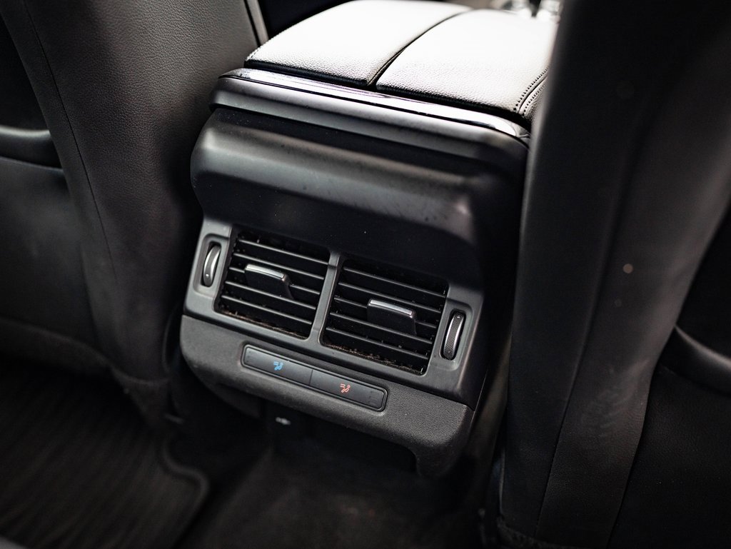 Used 2023 Land Rover Range Rover Evoque R-Dynamic SE image 35