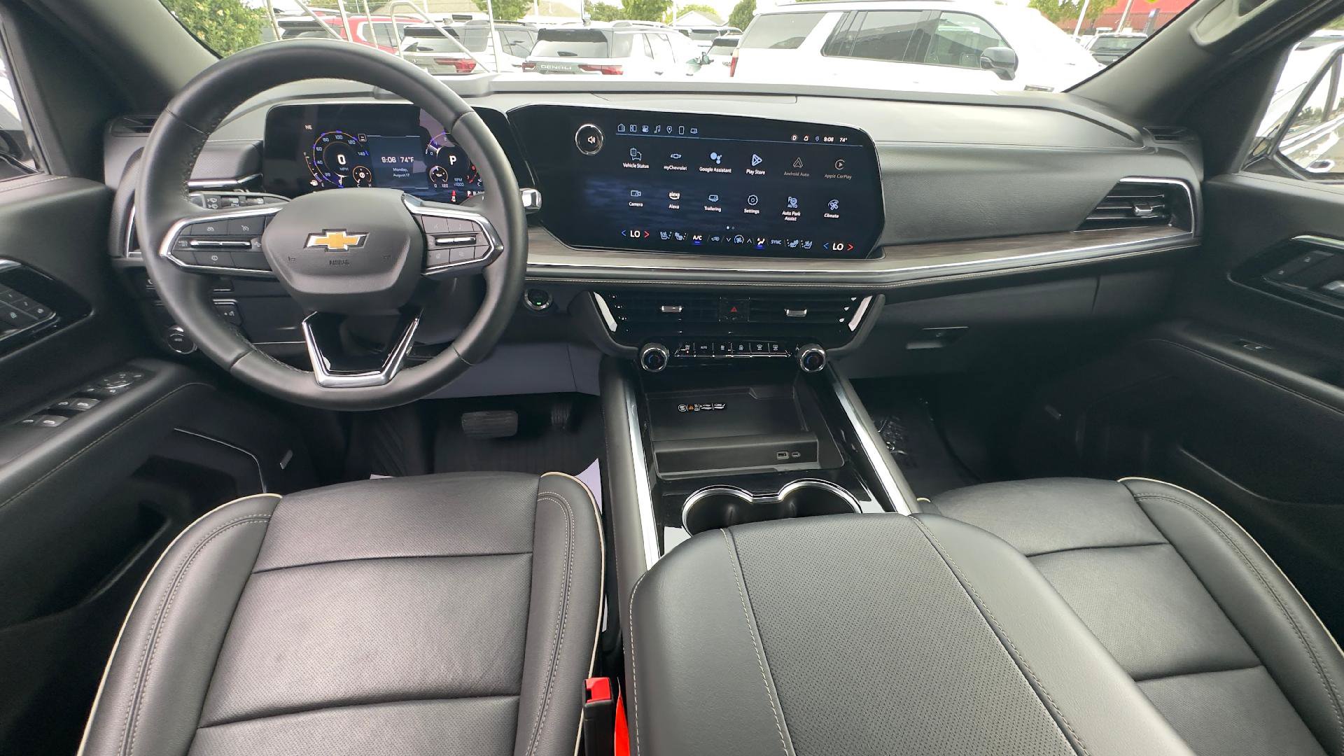 Used 2025 Chevrolet Tahoe Premier RWD image 9