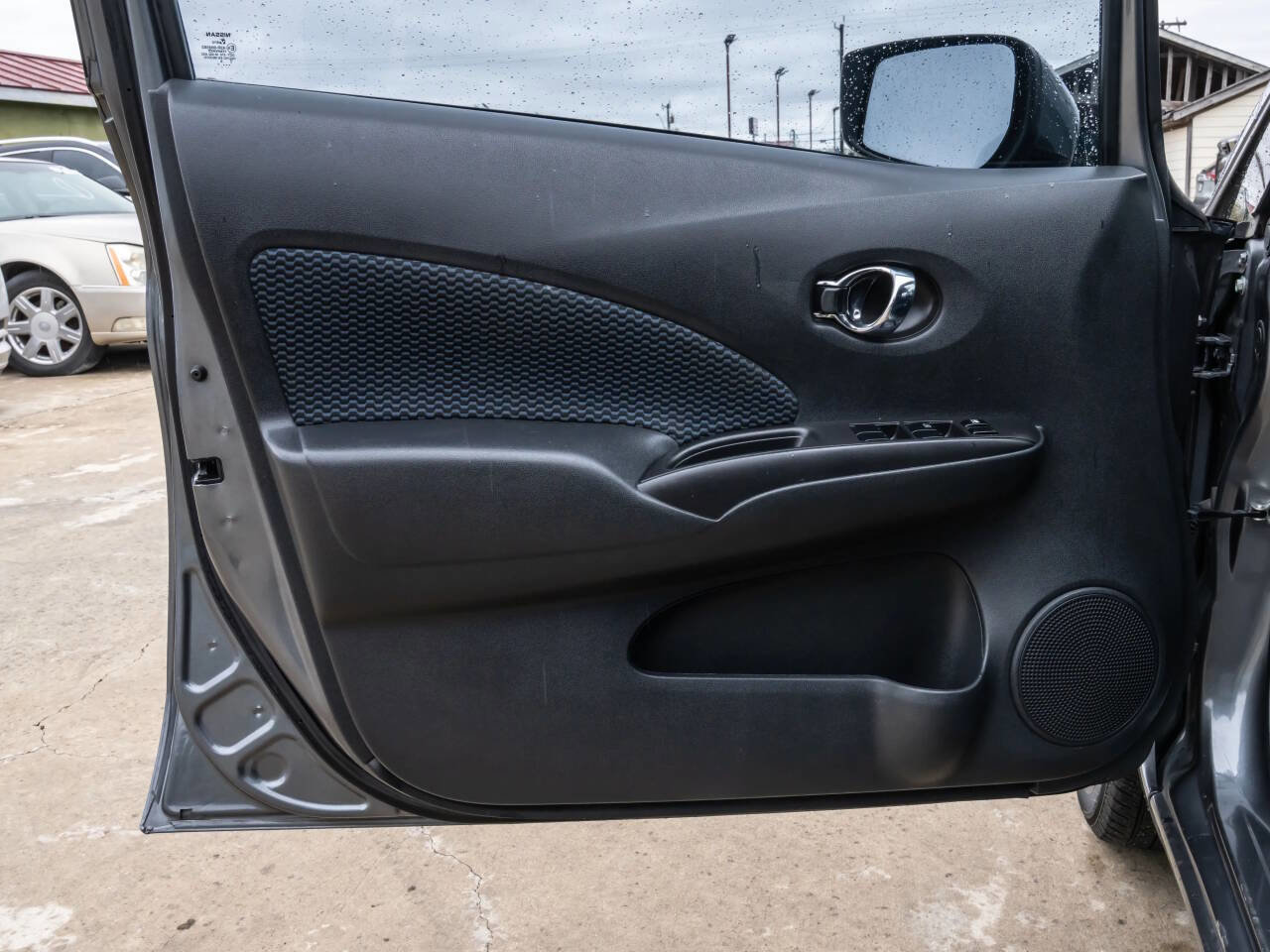 Used 2017 Nissan Versa Note SV image 10