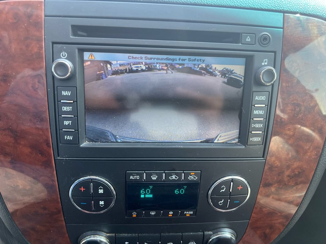 Used 2008 Chevrolet Avalanche LTZ w/ LTZ Preferred Equipment Group AWD/4WD image 31