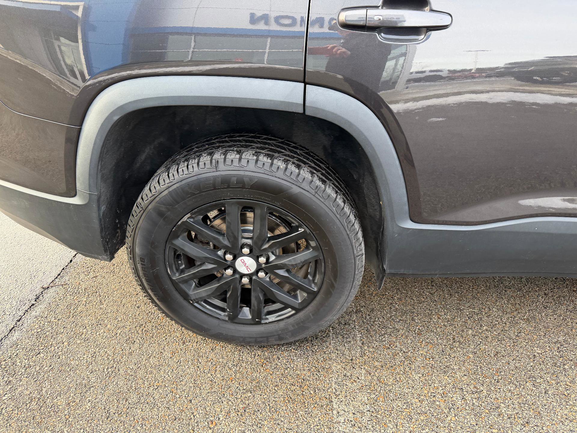 Used 2018 GMC Acadia SLT w/ LPO, Cargo Package image 10