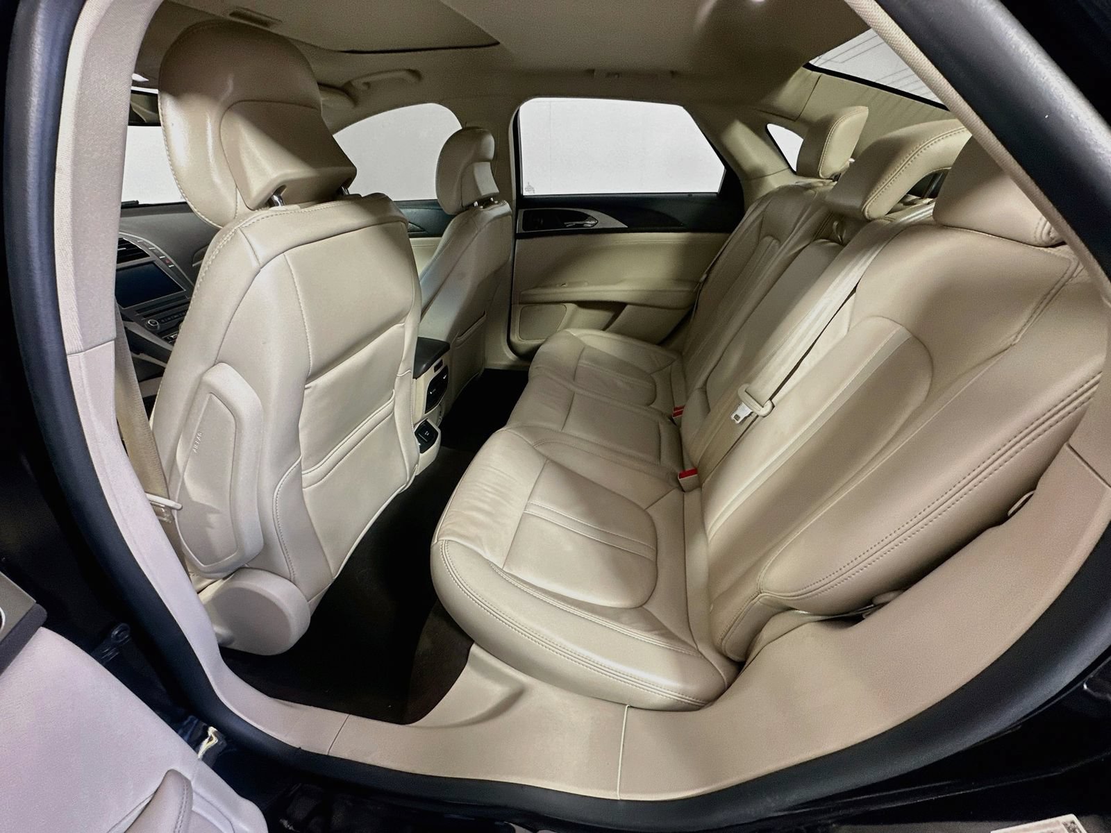 Used 2019 Lincoln MKZ Reserve w/ Reserve Plus Package FWD image 25