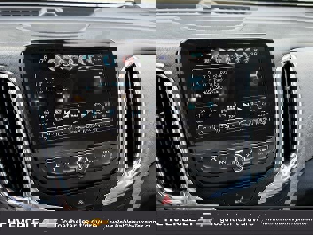 Used 2018 Chevrolet Equinox Premier image 22