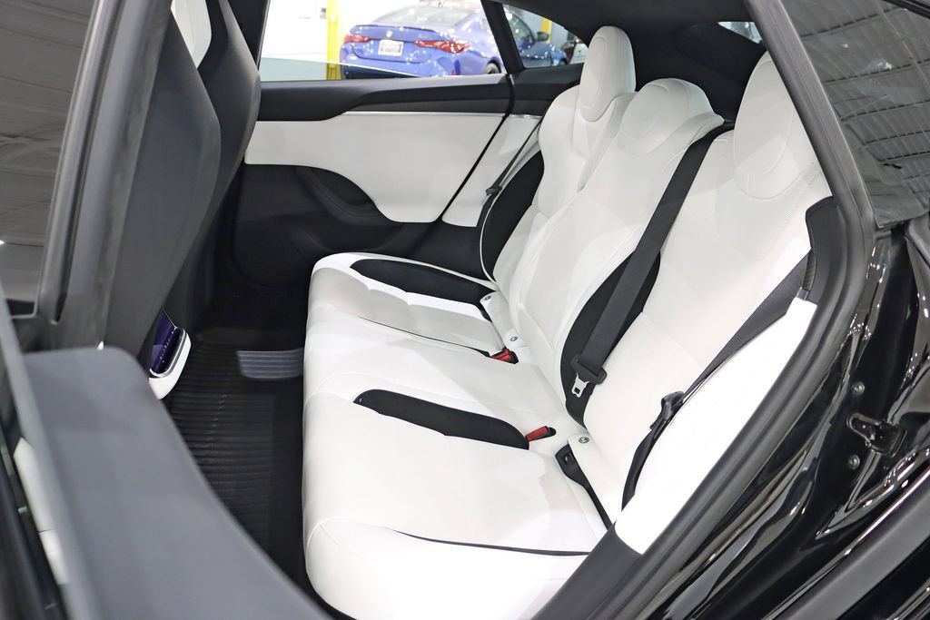 Used 2024 Tesla Model S Plaid AWD/4WD image 32