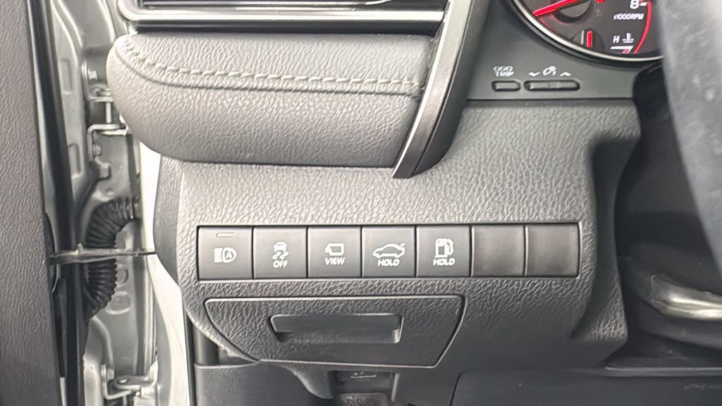 Used 2021 Toyota Camry XSE image 30