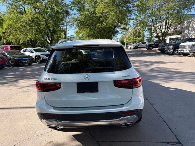 Used 2020 Mercedes-Benz GLB 250 4MATIC image 4