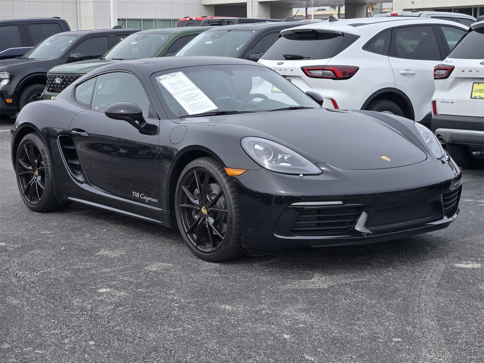 Used 2025 Porsche 718 Cayman image 3