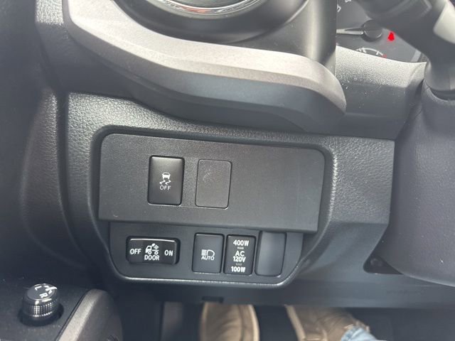 Used 2023 Toyota Tacoma TRD Sport w/ Technology Package AWD/4WD image 26