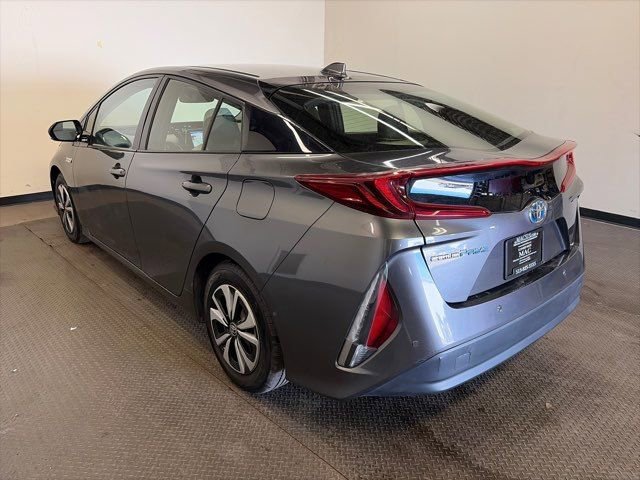 Used 2017 Toyota Prius Prime Advanced w/ Carpet Mat Package image 4