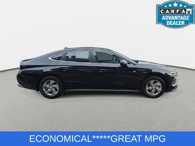 Used 2026 Hyundai Sonata SE FWD image 4