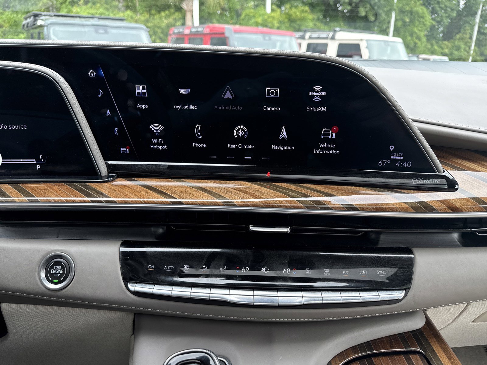 Used 2023 Cadillac Escalade ESV Premium Luxury Platinum w/ LPO, Radiant Package AWD/4WD image 21