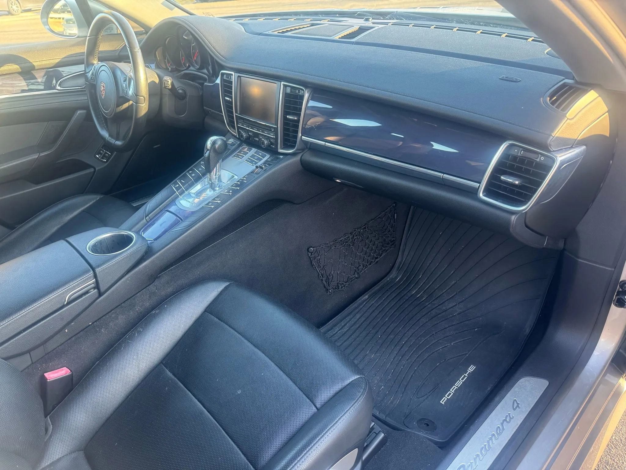 Used 2011 Porsche Panamera 4 image 23