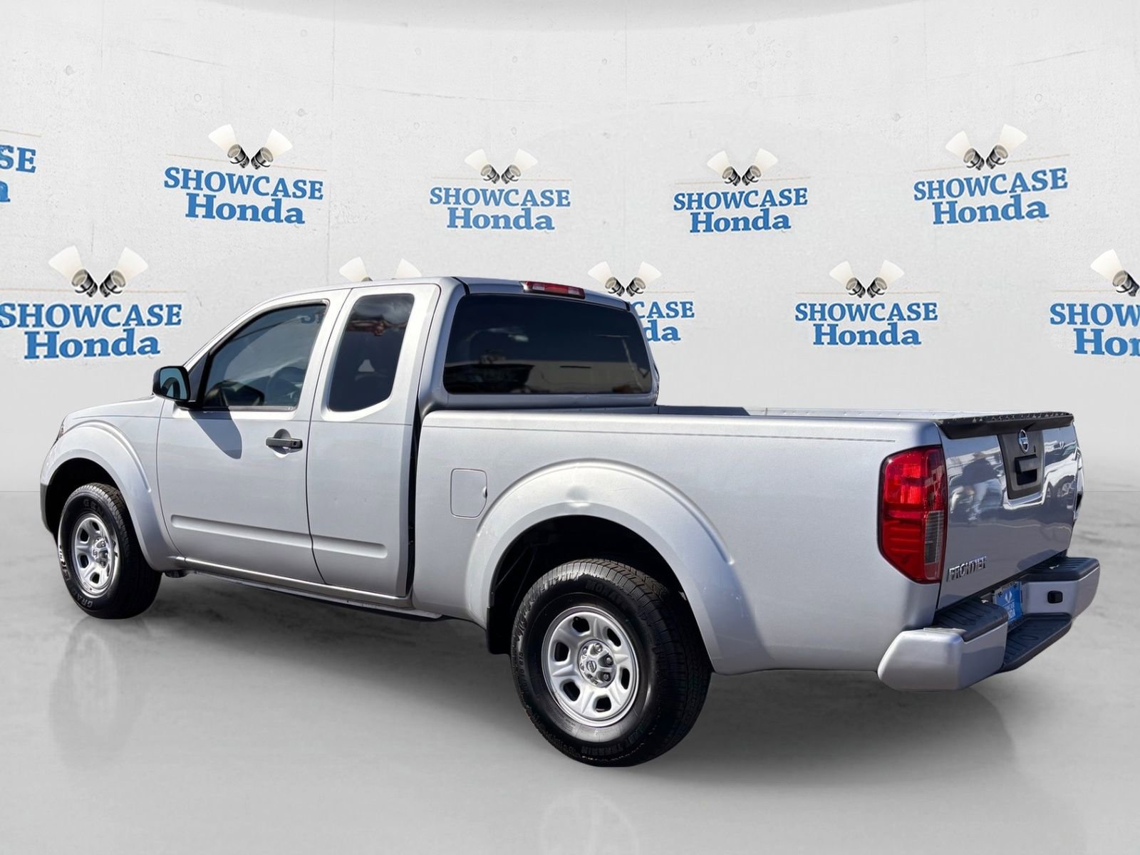 Used 2019 Nissan Frontier S RWD image 5