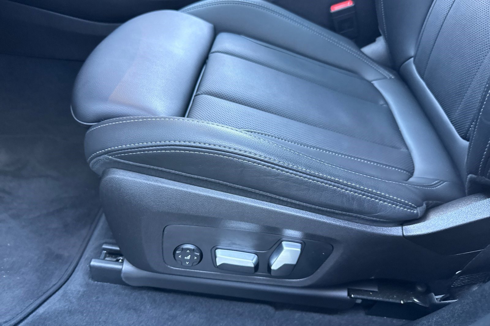 Certified 2022 BMW X3 xDrive30i w/ Premium Package 2 image 14