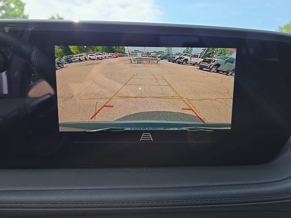 Certified 2024 Buick Encore GX Preferred AWD/4WD image 25