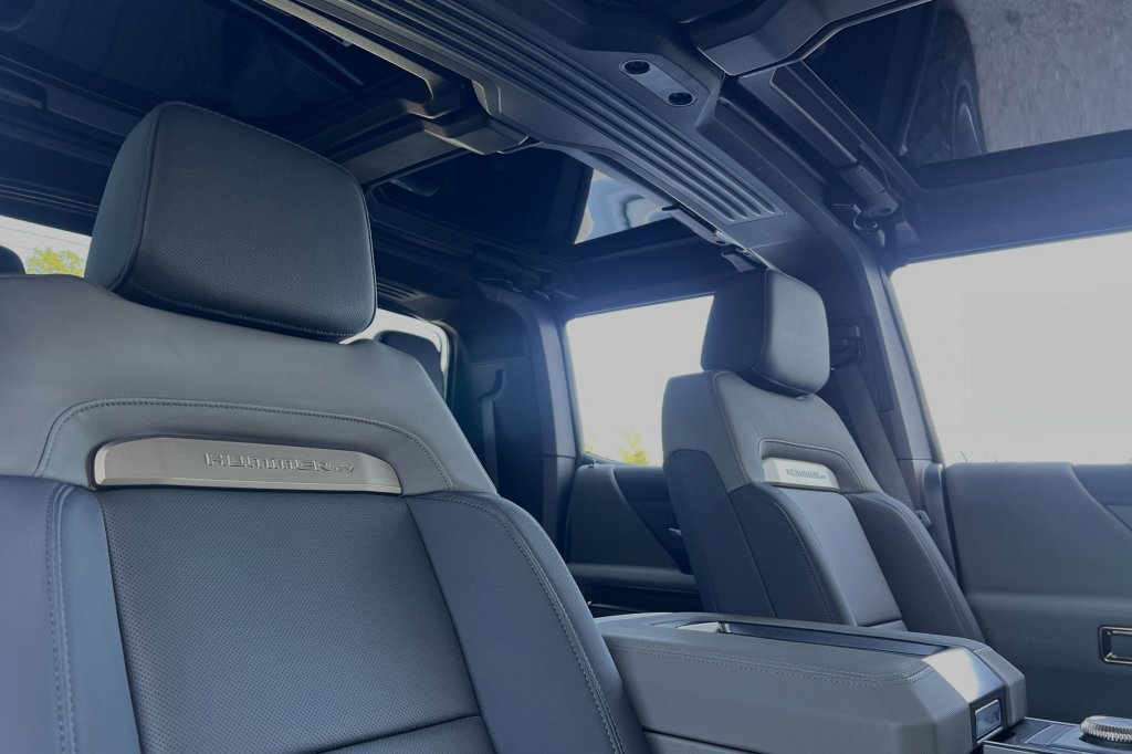 New 2025 GMC Hummer EV 3X w/ Extreme Off-Road Package image 13