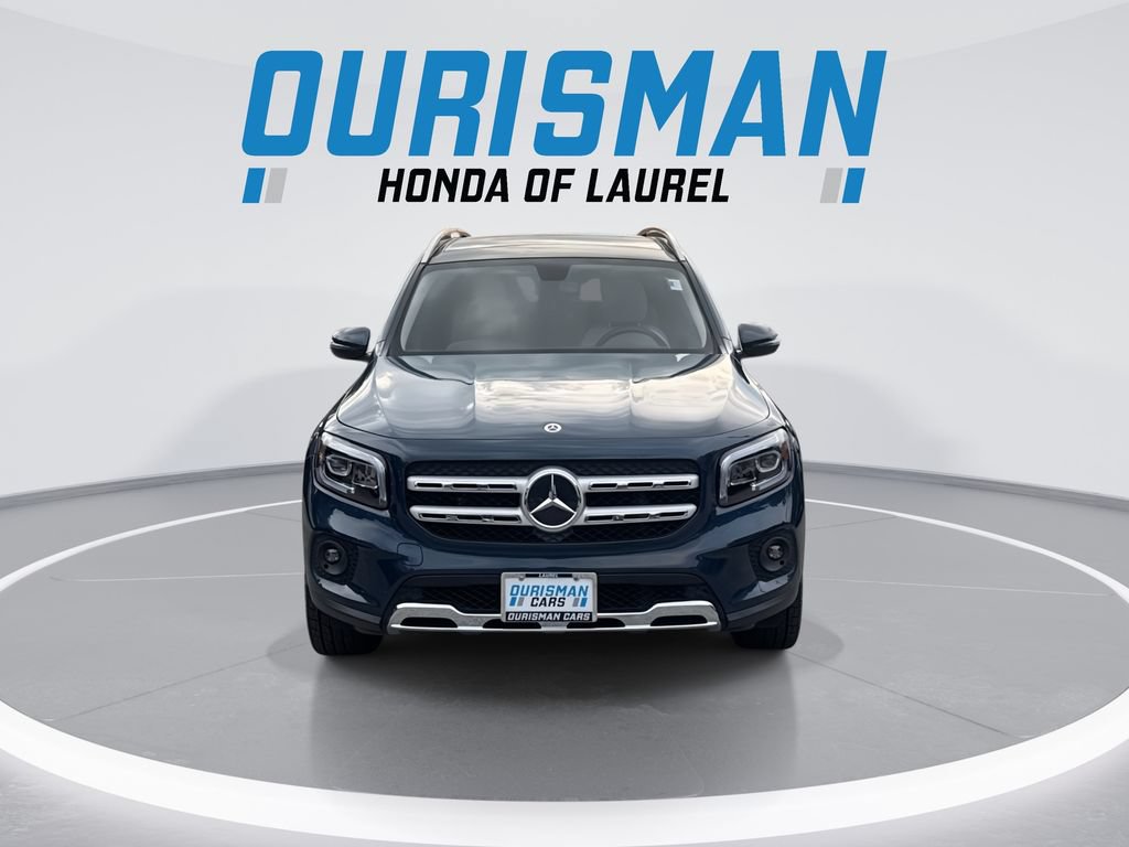 Used 2022 Mercedes-Benz GLB 250 4MATIC w/ Premium Package Lite image 3