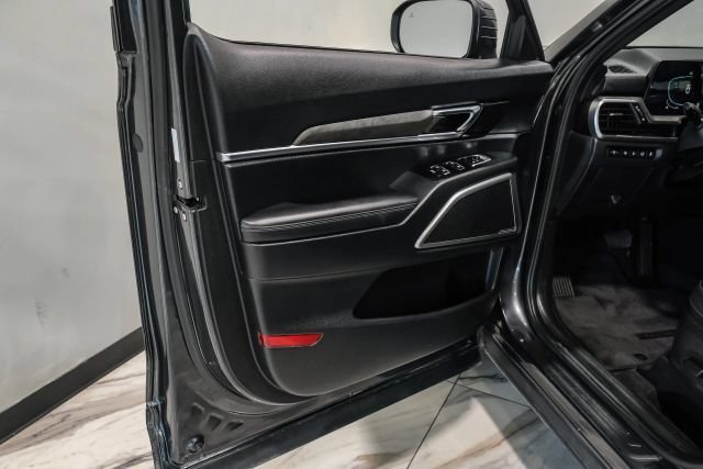 Used 2024 Kia Telluride EX X-Line AWD/4WD image 39
