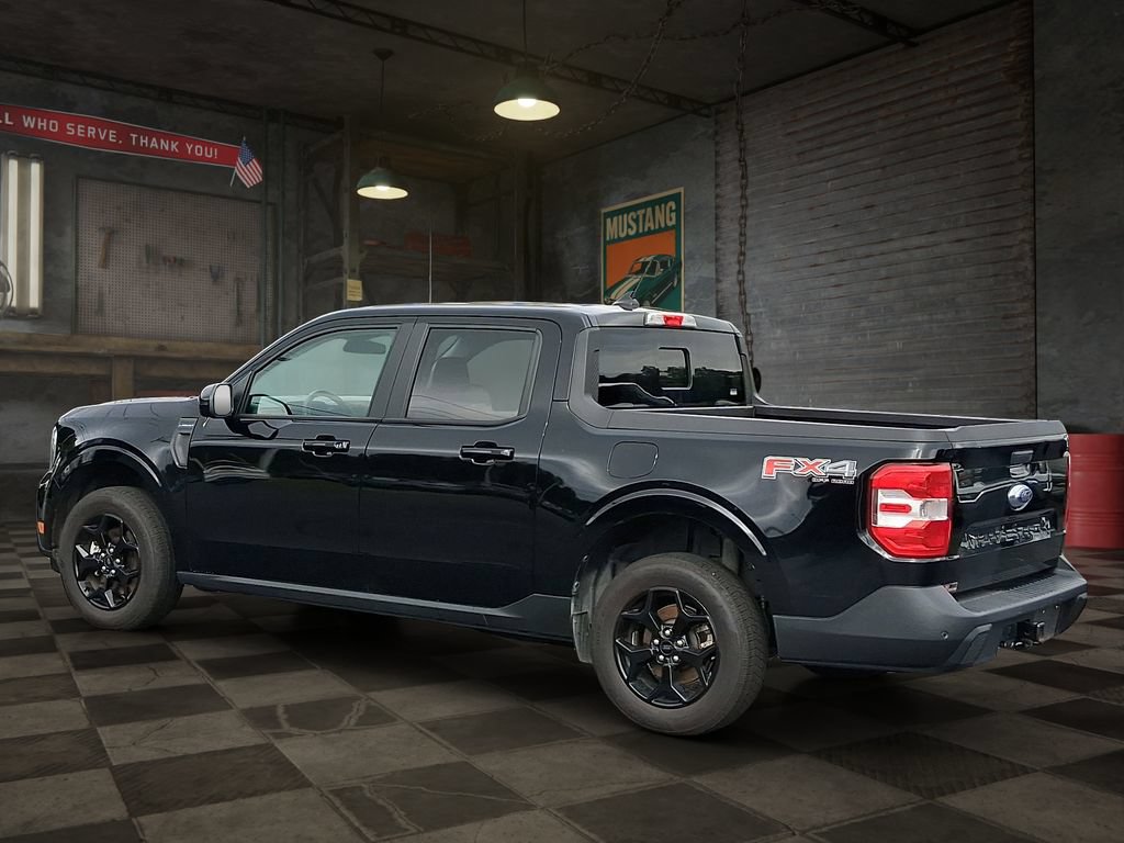 Used 2024 Ford Maverick Lariat w/ FX4 Off-Road Package AWD/4WD image 4