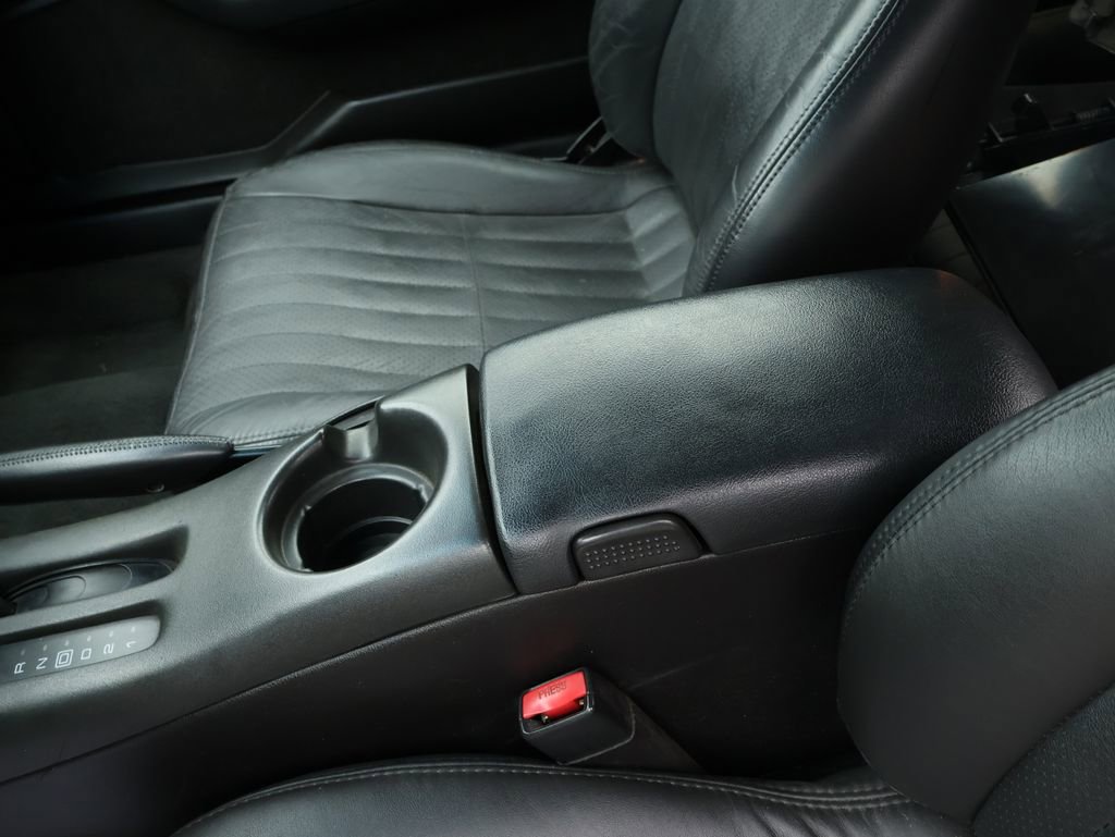 Used 2002 Chevrolet Camaro Z28 w/ Sport Appearance Pkg RWD image 31