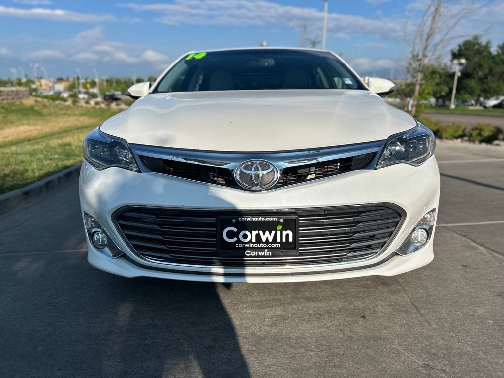 Used 2014 Toyota Avalon Limited FWD image 2