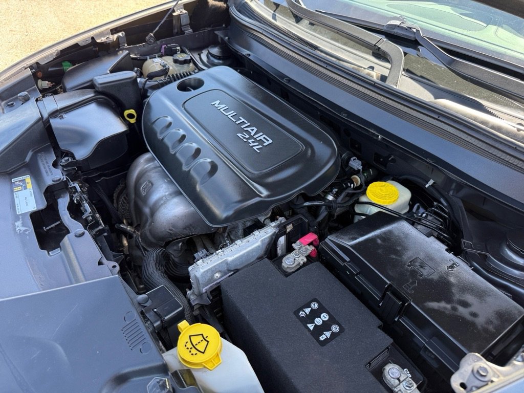 Used 2015 Jeep Cherokee Latitude FWD image 34