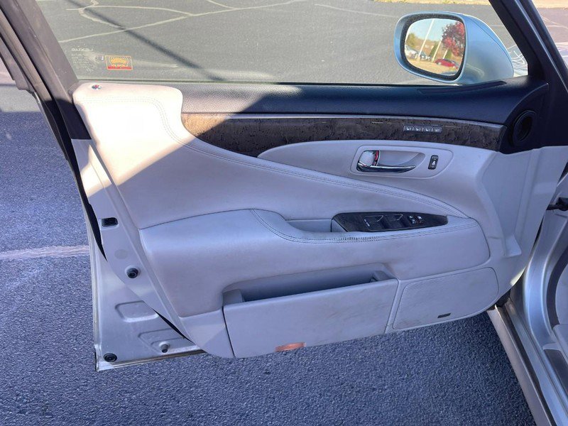 Used 2007 Lexus LS 460 image 14