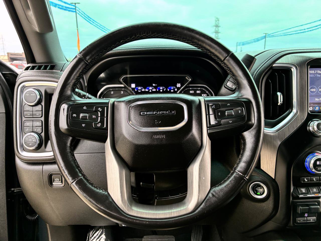 Used 2023 GMC Sierra 2500 Denali w/ Denali Ultimate Package AWD/4WD image 18