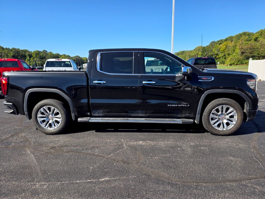Used 2025 GMC Sierra 1500 Denali AWD/4WD image 11