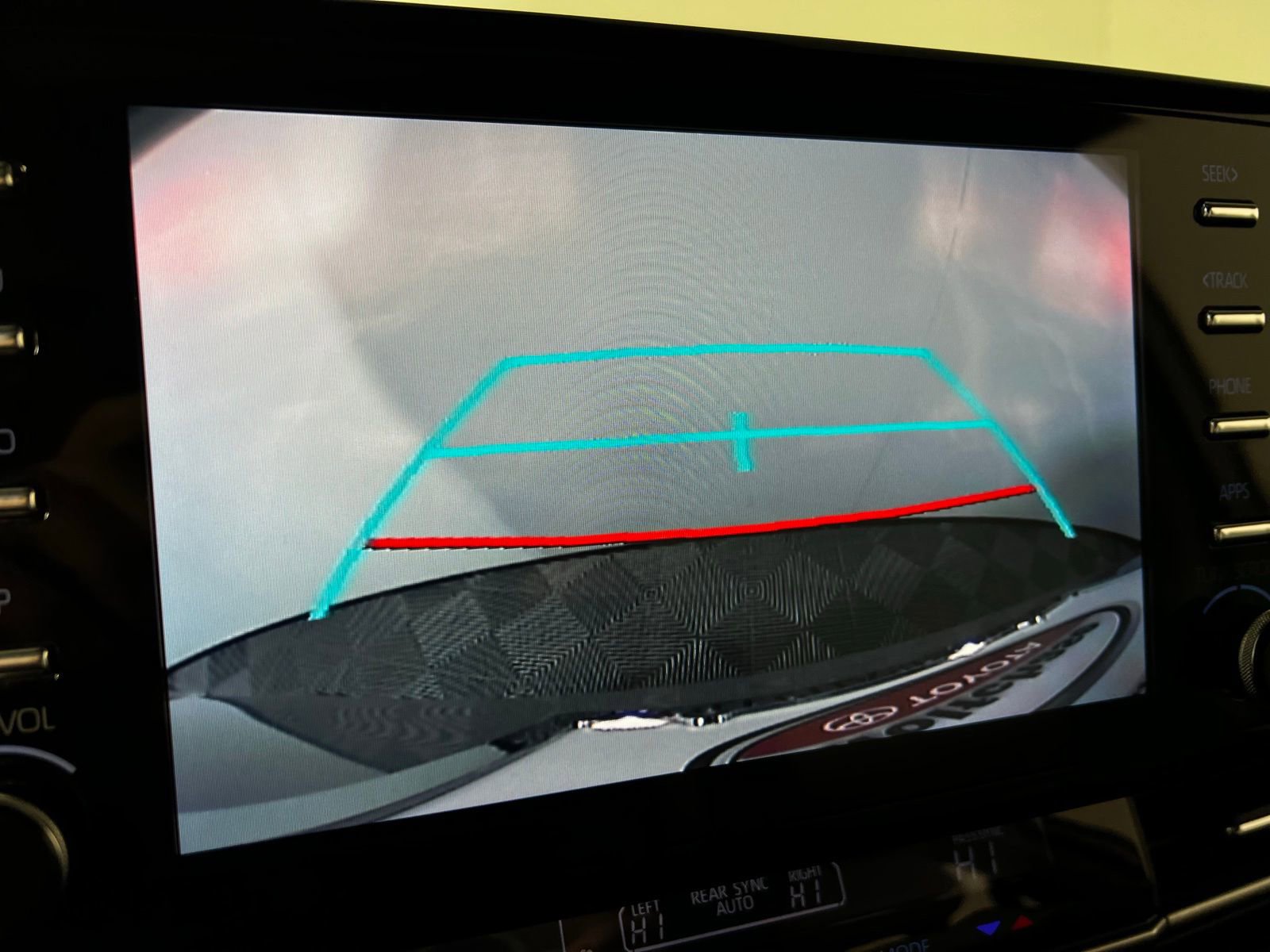 Certified 2024 Toyota Sienna XSE image 19