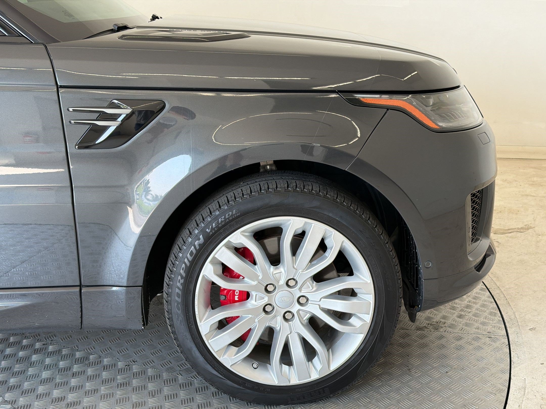 Used 2018 Land Rover Range Rover Sport Supercharged AWD/4WD image 12