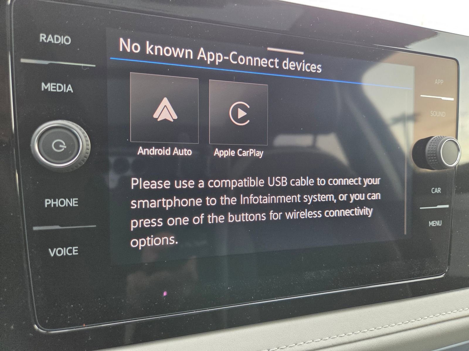 New 2026 Volkswagen Taos SE AWD/4WD image 30