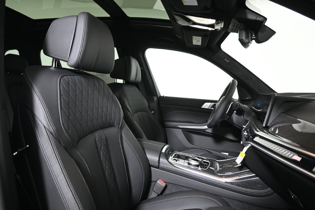 Used 2027 BMW X7 M60i AWD/4WD image 35