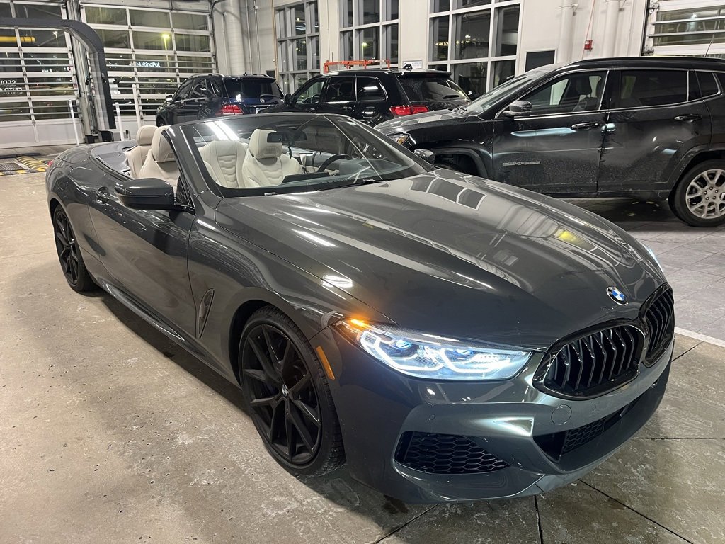 Used 2022 BMW M850i xDrive Convertible image 2