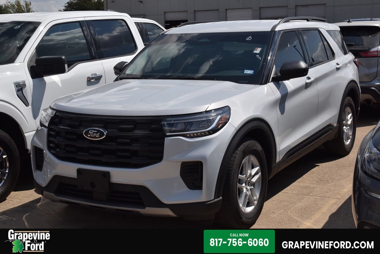 Certified 2026 Ford Explorer Active RWD image 1