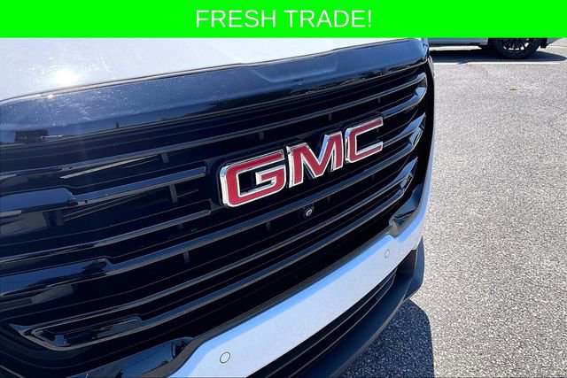 Used 2024 GMC Terrain SLT w/ Infotainment Package II FWD image 33