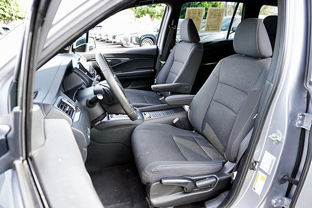 Used 2021 Honda Passport Sport image 15
