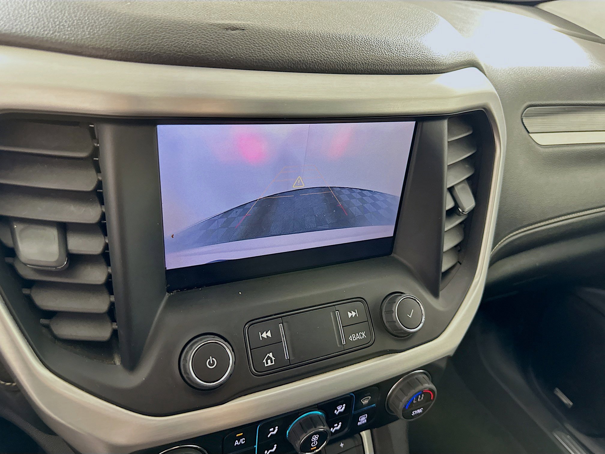 Used 2023 GMC Acadia SLT image 22