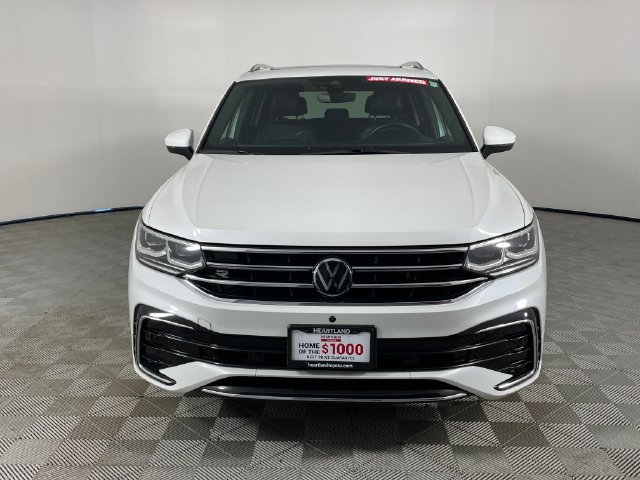 Used 2024 Volkswagen Tiguan SEL R-Line AWD/4WD image 28