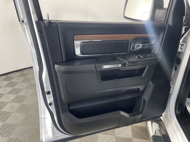 Used 2017 RAM 1500 Laramie w/ Convenience Group AWD/4WD image 17