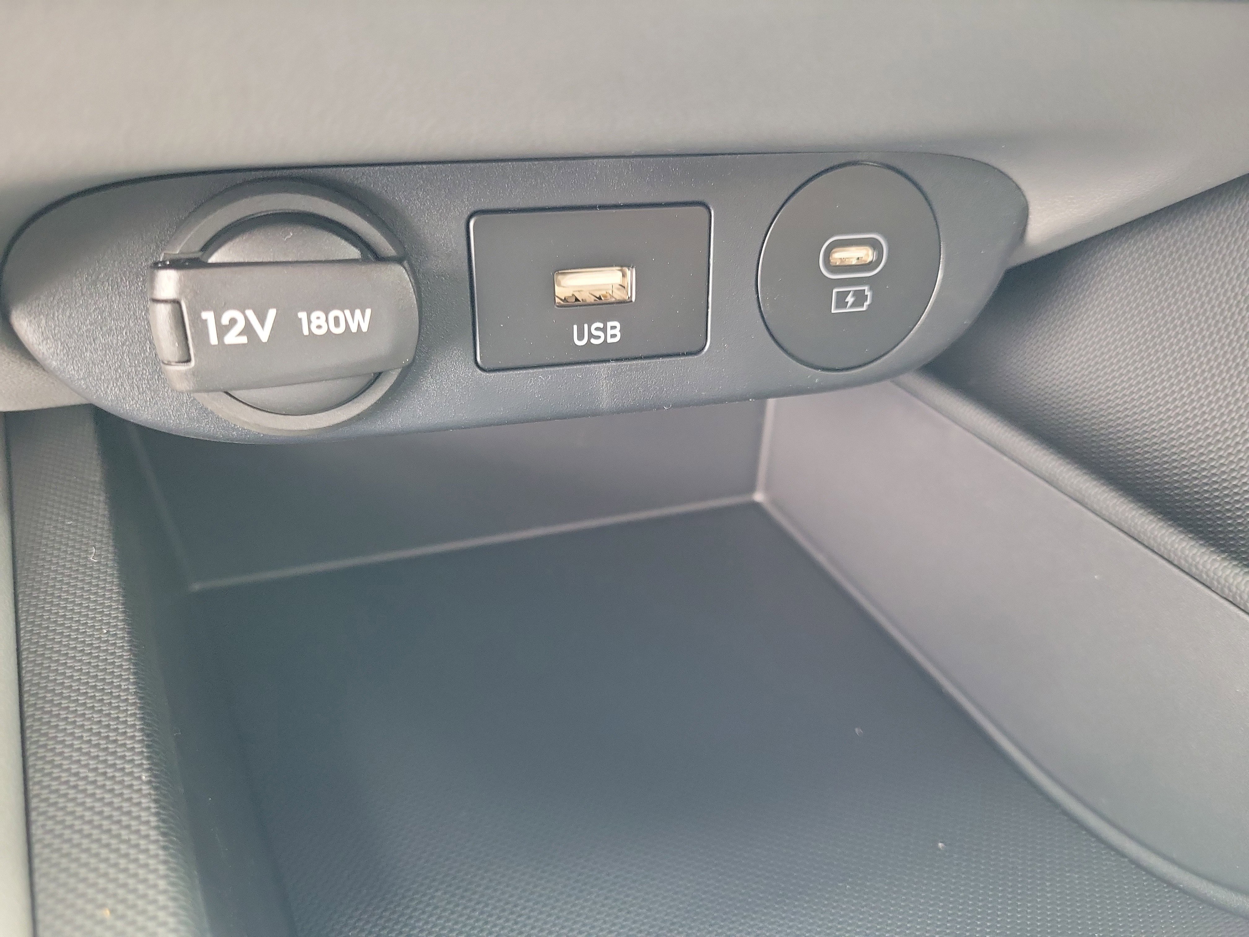 Certified 2025 Hyundai Elantra Hybrid FWD image 23