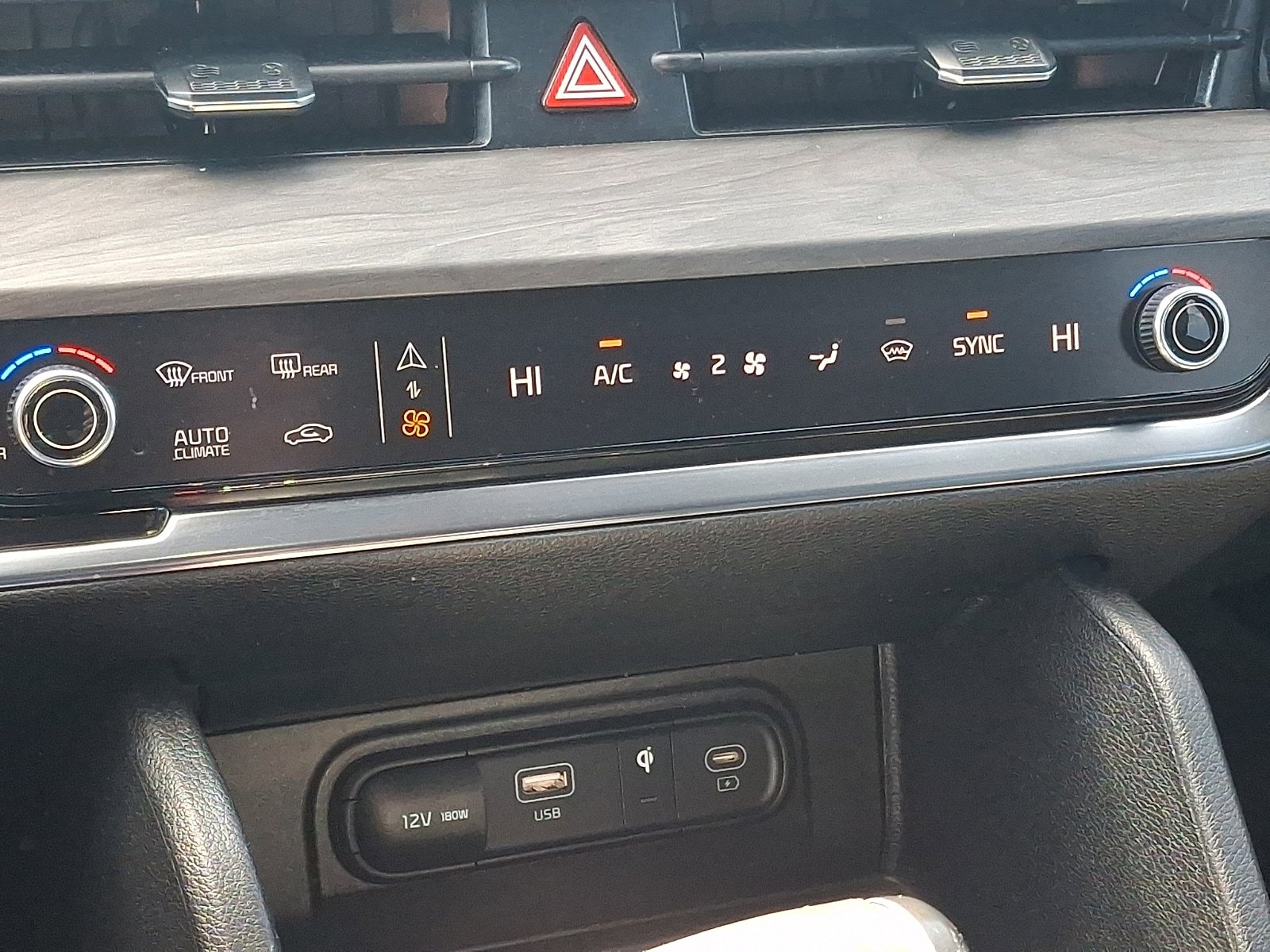 Used 2023 Kia Sportage X-Pro AWD/4WD image 12
